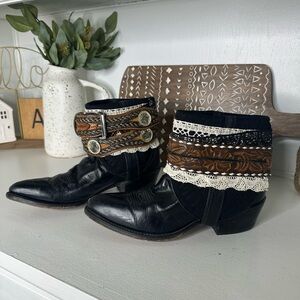 Abilene Boho Western Ankle Boots Black Brown Leather Belted Cowgirl Women’s 8.5
